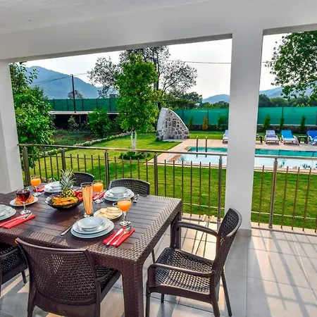 Villa Doga - Kayakoy'de Muhtesem Ozel Havuzlu